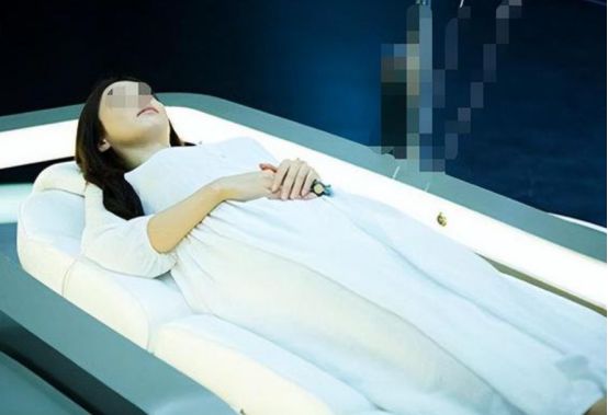 探索神秘藝術(shù)，最新美麗女尸引發(fā)爭(zhēng)議與熱議