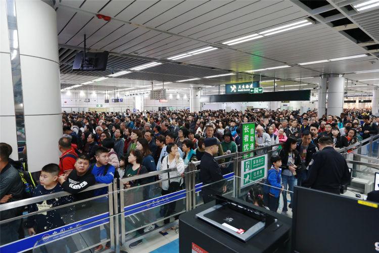 最新入境口岸，開啟人生新篇章，自信旅程成就非凡